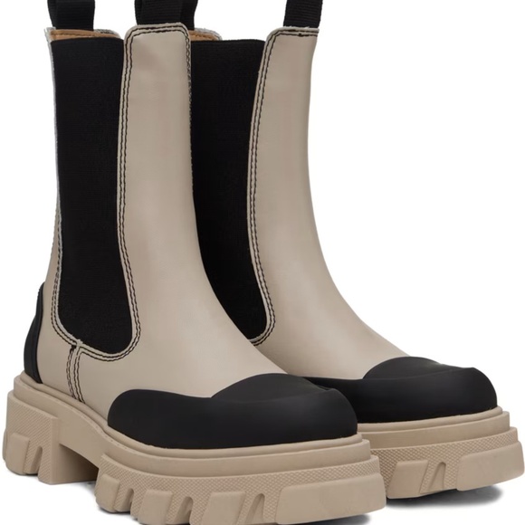 COPY - GANNI Brand New Cleated Mid Chelsea Boots - Picture 2 of 4